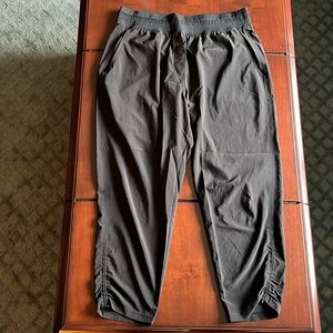 The Group Babaton from Aritzia black pants size XL